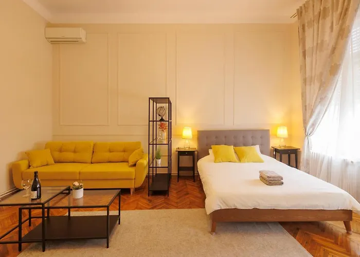 Spacious Flat In Old Town Wi-Fi